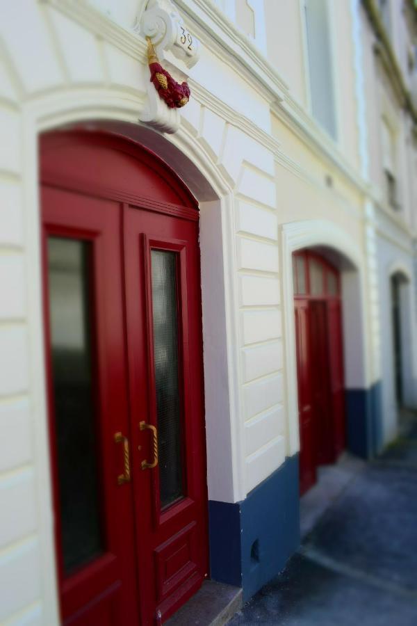 La Tour Notre Dame Bed and Breakfast Boulogne-sur-Mer Eksteriør billede
